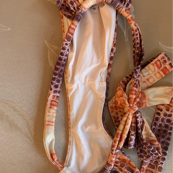 We Are HAH 2 Tinsi Bottom - Picture 3 of 3